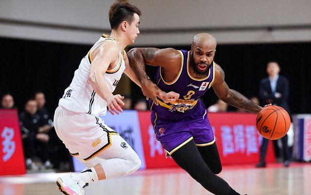 穆古鲁扎迎来七赛季出色发挥，中国队观众热烈欢呼！的简单介绍爱游戏AYX