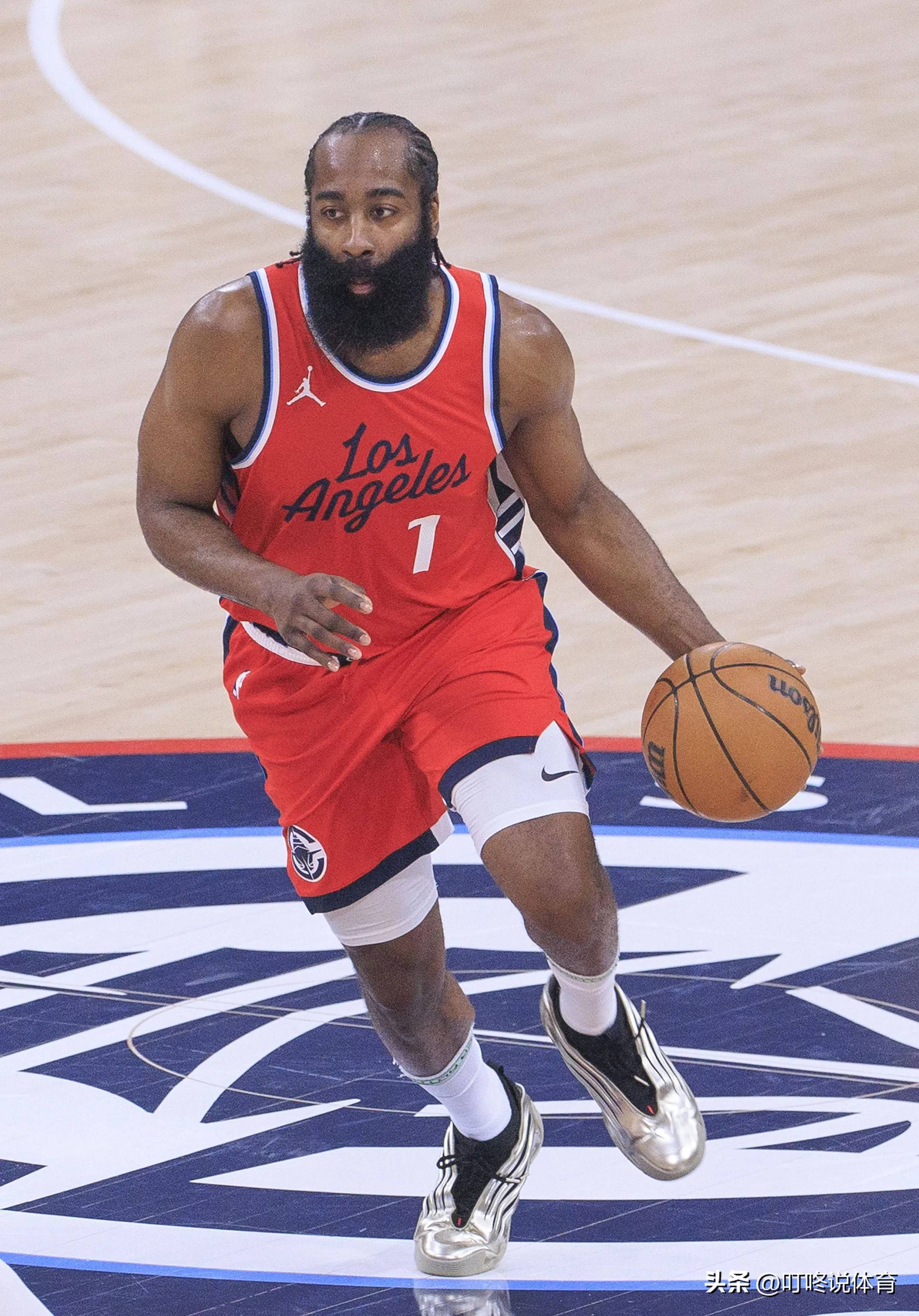 哈登新星比赛局势复杂表现突出，中国队前途光明！观众掌声雷动的简单介绍爱游戏棋牌平台