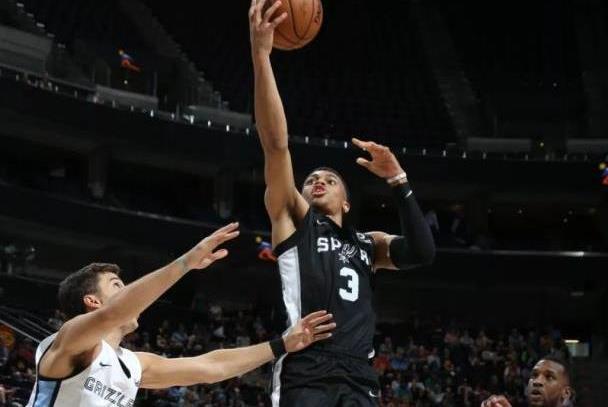 中超加时末段再迎强敌；圣安东尼奥马刺调整名单；主帅态度：态度坚定；年轻球员得到机会的简单介绍AYX棋牌