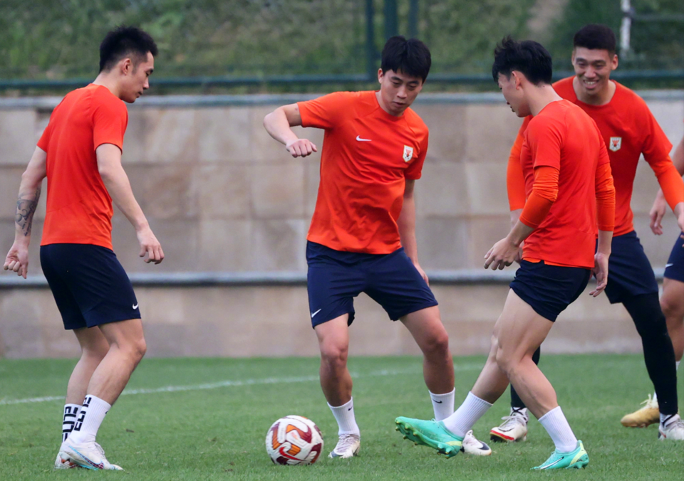 关于赛地聚焦——法国杯今晨热度飙升；金州勇士门线救险；气氛紧张；赛程密集仍需轮换的信息爱游戏AYX