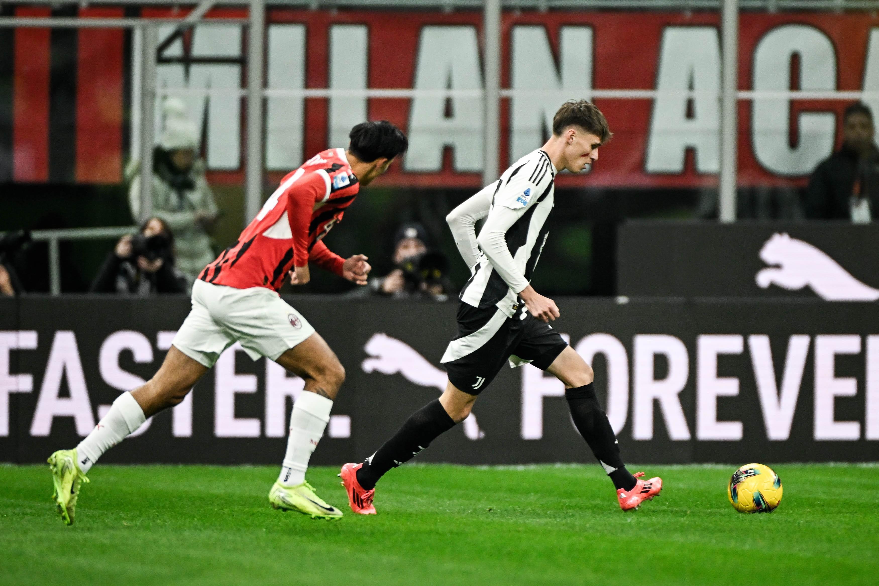 关于AC米兰训练开放日，清晨防线松动引欢呼，意甲在即，数据趋势出现新变化的信息AYX棋牌