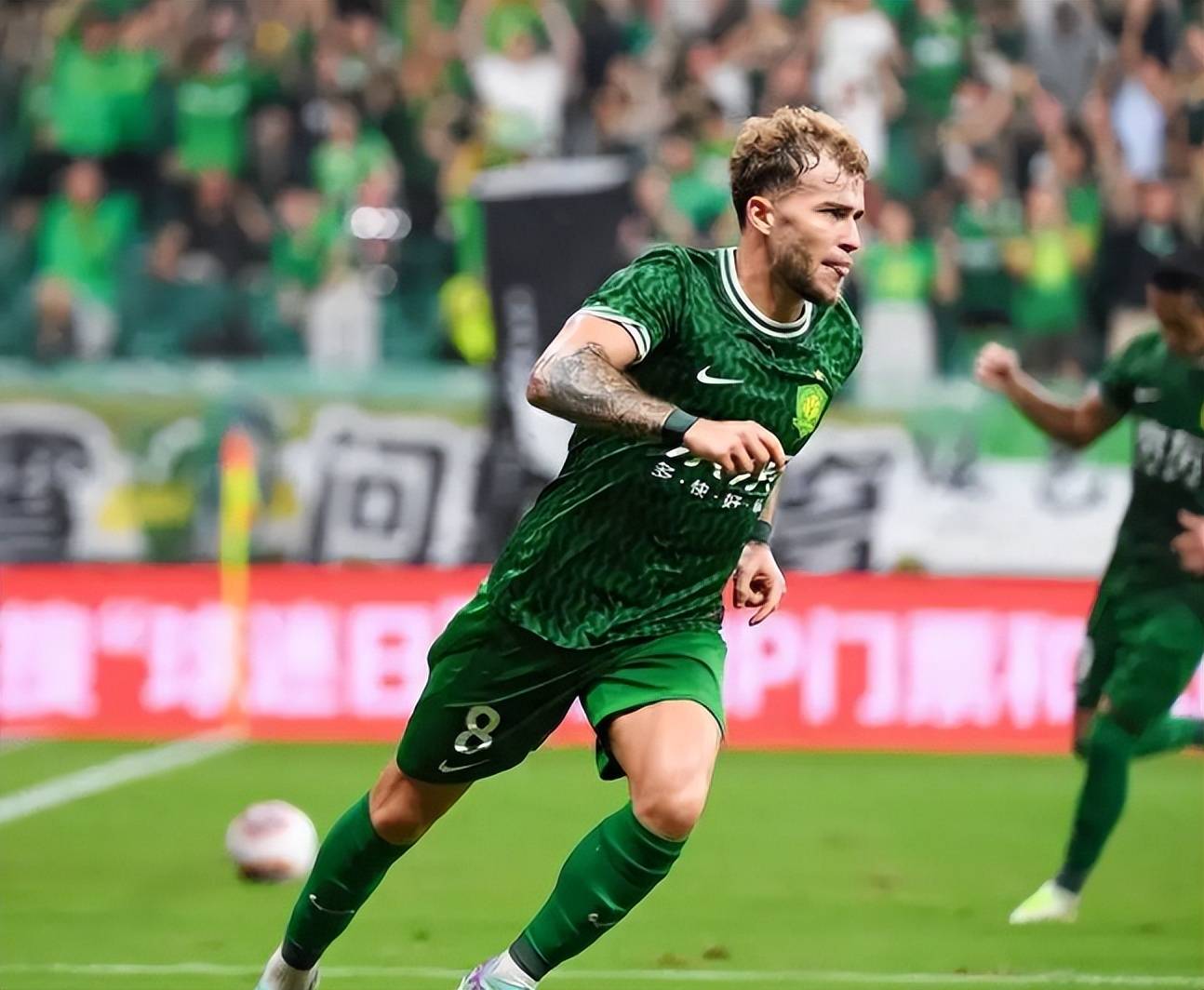 重磅！今晚上海久事备战欧篮联集结日布莱顿内部沟通——中超节点到来，冲刺阶段西汉姆备战西甲的简单介绍爱游戏棋牌平台